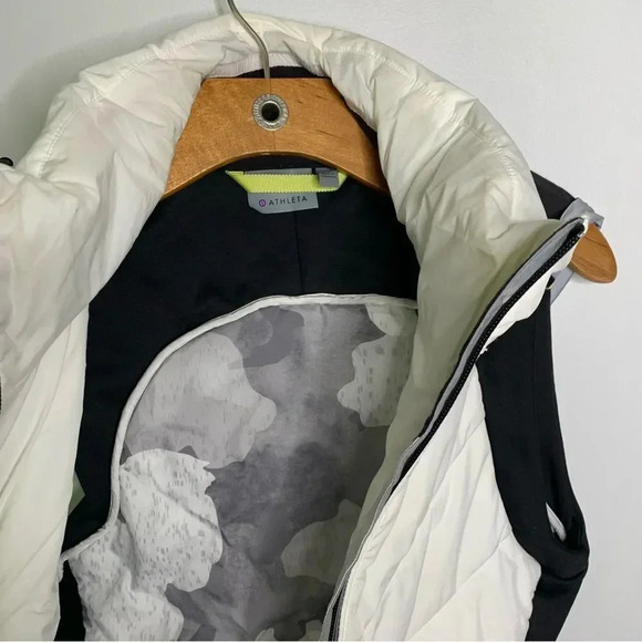 Athleta Wind Spirt Vest Down Alternative - Picture 4 of 8
